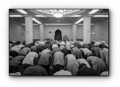 Prayers before Iftar.